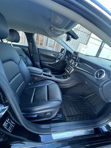Mercedes-Benz Clase CLA 1.6 200 Cgi Sport At
