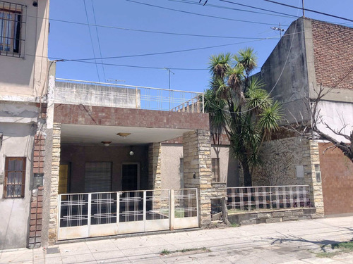 Imagen 1 de 24 de Venta Galpones C/vivienda Jose Ingenieros 8,66x35