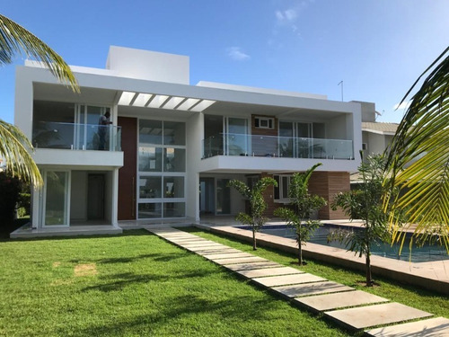 Casa Duplex Em Condominio 6 Quartos Suítes Sendo 1 Suite Master 550m2 Em Guarajuba - Adr724 - 68828754