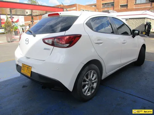 Mazda 2 1500cc At Aa