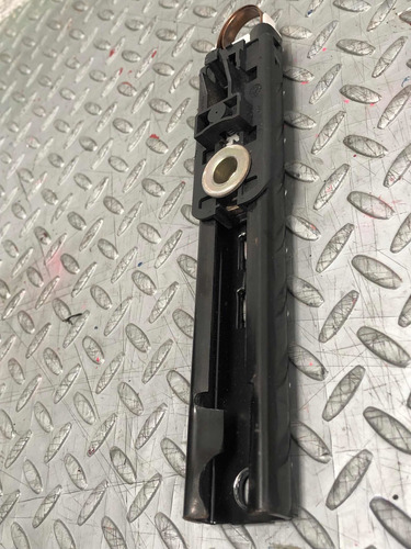 Base Cinturón Del Izq Bmw 320 I Aut V6 2.2 98/2007 (Usado)