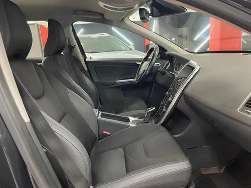 Volvo XC60 2.0 T5