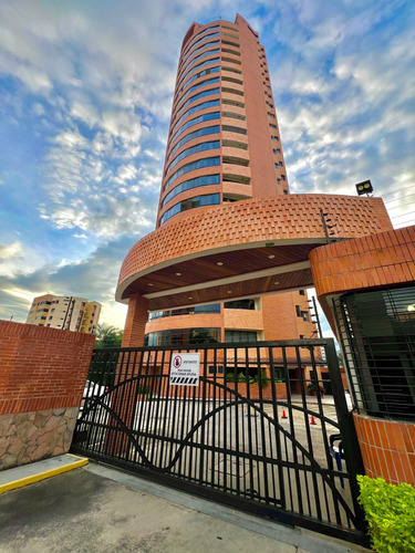 Apartamento En Res. Ineska, Mañongo / Valencia