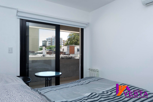 Venta Departamento De Categoria 1 Piso Con Cochera