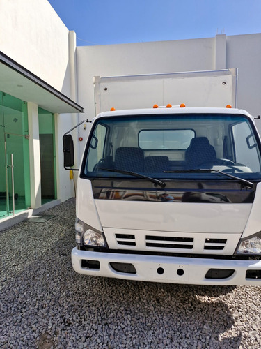 Isuzu Elf 400 Modelo 2008