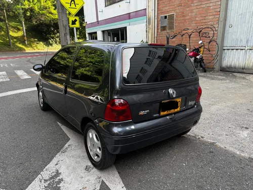 Renault Twingo 1.2 Access +