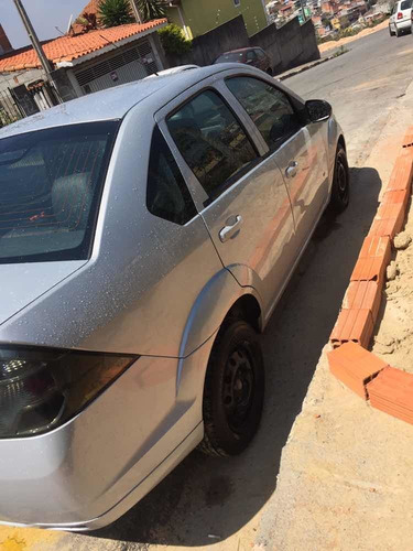 Ford Fiesta Sedan 1.0 Rocam Se Flex 4p 2014
