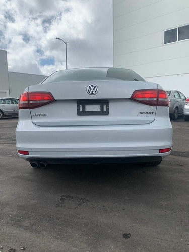Imagen 9 de 15 de Volkswagen Jetta 2018 2.5 Sportline Tiptronic At