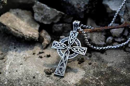 Imagen 4 de 6 de Collar Cruz Vikingo Acero Quirúrgico - Valknut Celta Nórdico