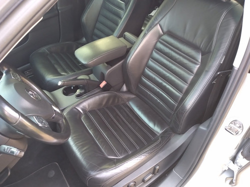 Imagem 12 de 15 de Volkswagen Jetta 2013 2.0 Tsi Highline 4p 200 Hp