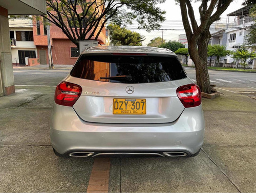 Imagen 9 de 10 de Mercedes-benz Clase A 2018 1.6 A 200