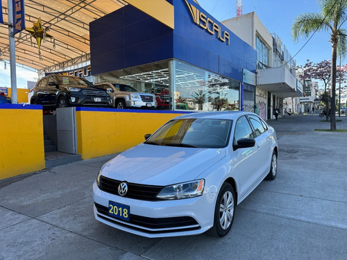 Volkswagen Jetta 2.0 L4 Mt