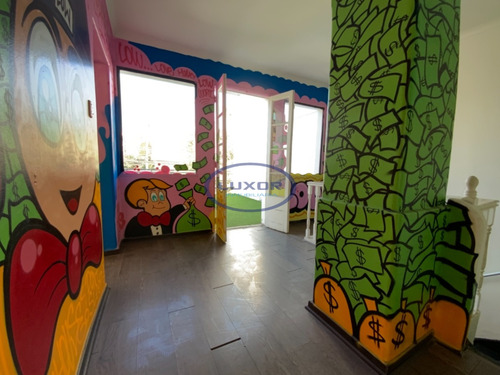 Excelente Ubicación. Ideal Para Oficinas Y Diversos Rubros.