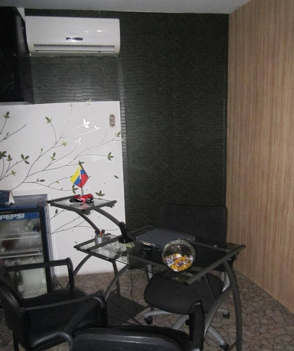 Imagen 10 de 11 de Se Vende Local Comercial En La Vega Jr