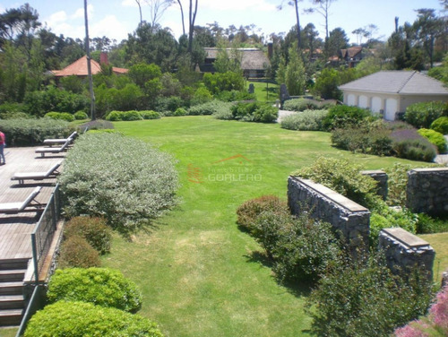 Imagen 18 de 30 de Espectacular Casa En Venta Y Venta En Punta Del Este, Pinares Frente A La Playa Mansa!