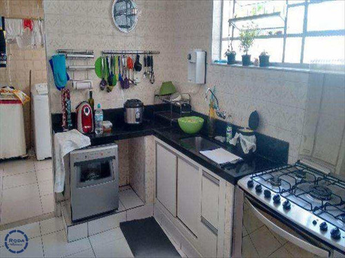 Sobrado Com 4 Dorms, Ponta Da Praia, Santos - R$ 3.2 Mi, Cod: 7995 - V7995