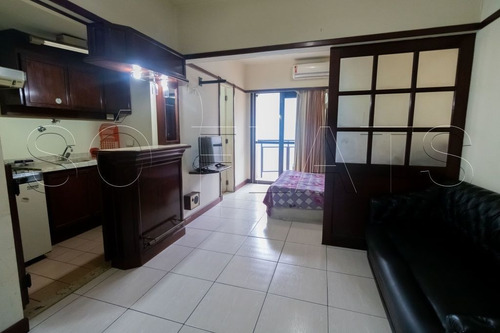 Imagem 2 de 15 de Flat No Centro A Venda Totalmente Mobiliado E Com Serviços. - Sf25498