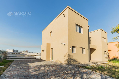 Imagen 6 de 30 de Casa En Venta En El Canton - Maroto Propiedades