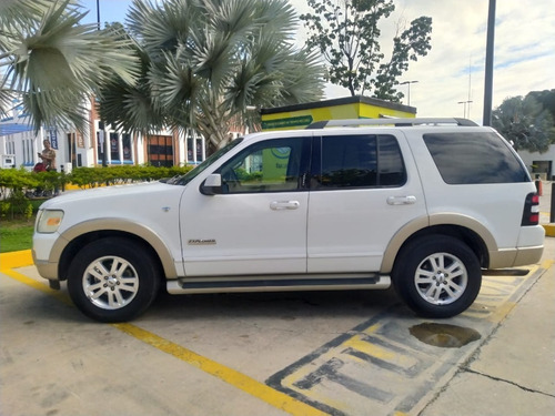 Imagen 3 de 13 de Ford Explorer