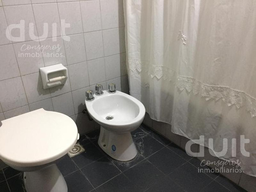 Amplio Departamento Un Dormitorio Con Balcón - Vista Al Frente