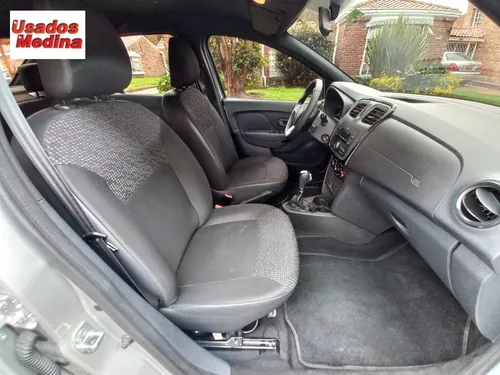 Renault Logan 1.6 Privilege / Intens