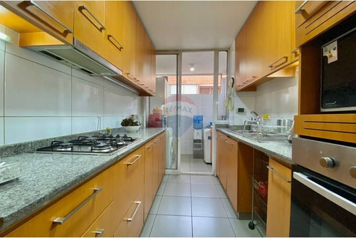 Cómodo Departamento 2d 2b, Con Amplios Espacios