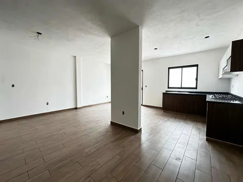 Casa En Venta En Pedro Escobedo 3 Recámaras