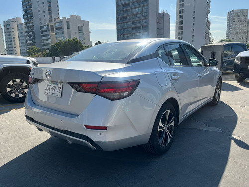 Nissan Sentra 1.8 Advance Cvt