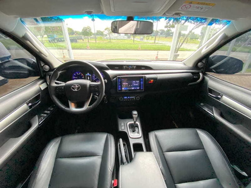 Imagem 7 de 15 de Toyota Hilux 2.8 Srv 4x4 Cd 16v 2017