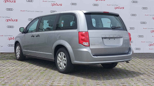 Imagen 3 de 13 de Chrysler Grand Caravan 2018 5p Se V6/3.6 Aut