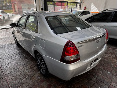 Toyota Etios 1.5 Xs 4 p