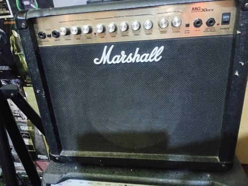 Amplificador Marshall Mg30 Dfx Negro (Usado)
