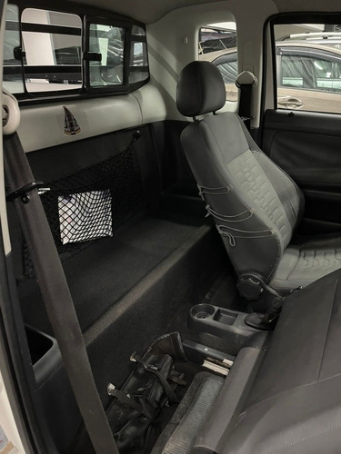 Imagem 10 de 14 de Volkswagen Saveiro 1.6 Cross Cab. Estendida Total Flex 2p
