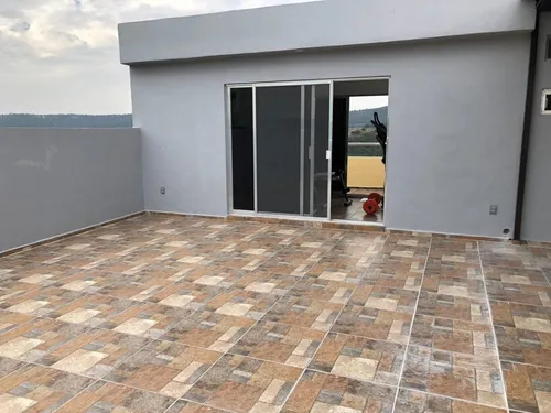 Preciosa Residencia En Cañadas Del Lago, Alberca Propia, Jardín, Roof Garden,.