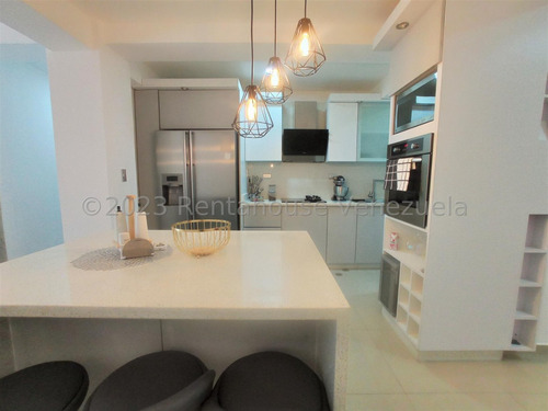 Moderno Apartamento En Venta Concepto Amerciano Remodelado Conjunto Privado Las Carolinas Turmero Vigilancia Pozo Estef 24-3492