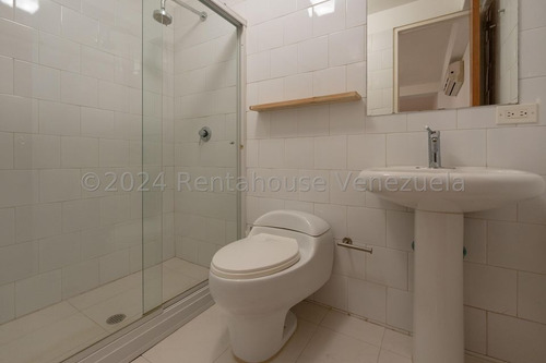 Townhouse En Venta Villa Nueva Hatillo Vgi