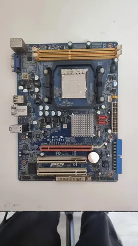 Mother Zotac Gf6100-f-e Am3 95w Tdp Ddr3 Anda Todo (Usado)