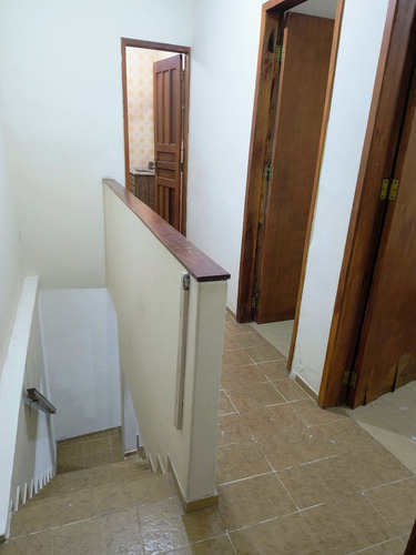 Alugo Casa Duplex Com 3 Quartos Em Ibicuí, Mangaratiba (na Rua Da Praia Principal)