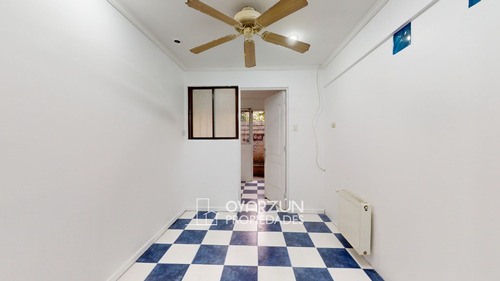 Casa En Venta De 4 Dormitorios 2 Baños 2 Estacionamientos