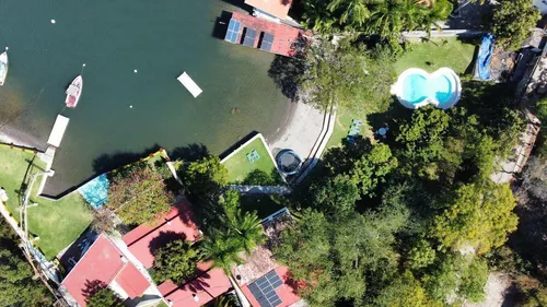 Casa En Venta En Teques Frente Al Lago
