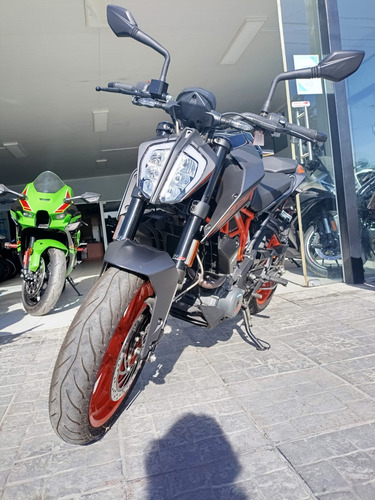 Ktm Duke 250cc Año 2023 Usada 3560km Como Nueva