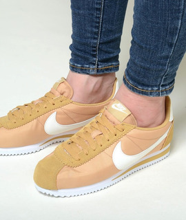 Tenis Nike Cortez Basic Blanco C Dorado #22.5 Cm En Su Caja Tenis Nike Cortez Basic Blanco C Dorado #22.5 Cm En Su Caja