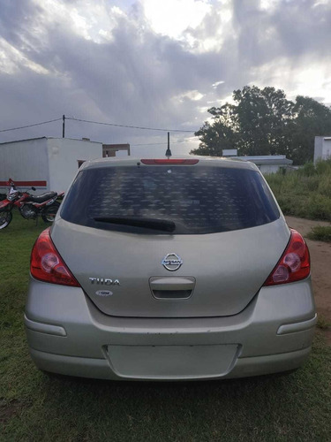 Nissan Tiida 1.8 Visia 5 P 2013