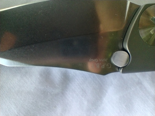 Navaja Kizer Gpb1 - Única, Discontinuada - Gris