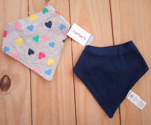 Imagen 2 de 3 de Carter´s Pack 2 Baberos Bandanas Bebe Nena