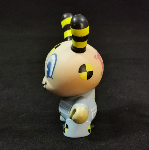Kidrobot Dunny Series 3 Crash Test By Tristan Eaton Seminuev (Usado)