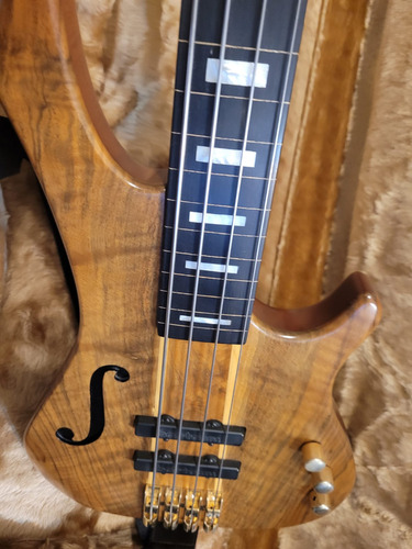 Bajo Fretless Luthier Pablo Massa Estuche Rigido Mics Bartol