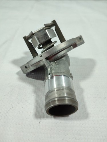 Toma Agua Con Termostato Chevrolet Spark 1.4 Mod 16-21 Orig (Usado)