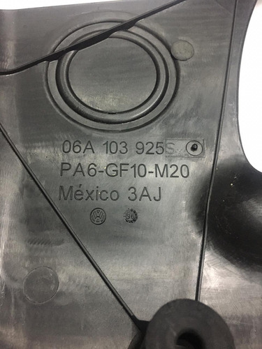 Imagen 2 de 4 de Tapa Cubre Motor Golf Y Beetle 2.0 Del 1999 Al 2002 Original