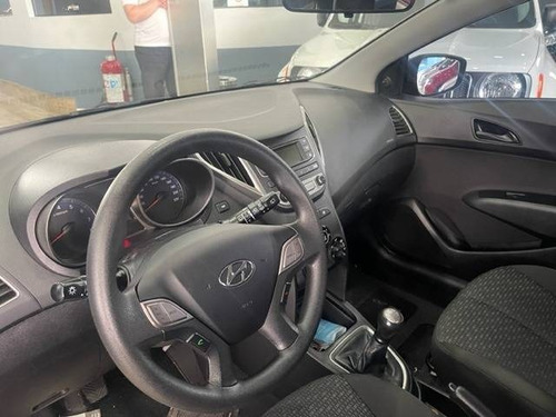 Imagem 4 de 8 de Hyundai Hb20 1.0 Comfort 12v Flex 4p Manual